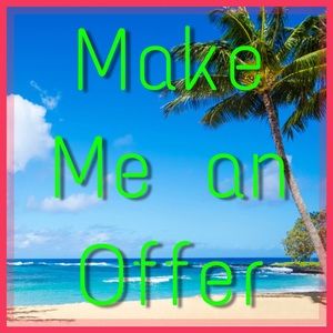 😍Come shop the great deals in my closet! 😘